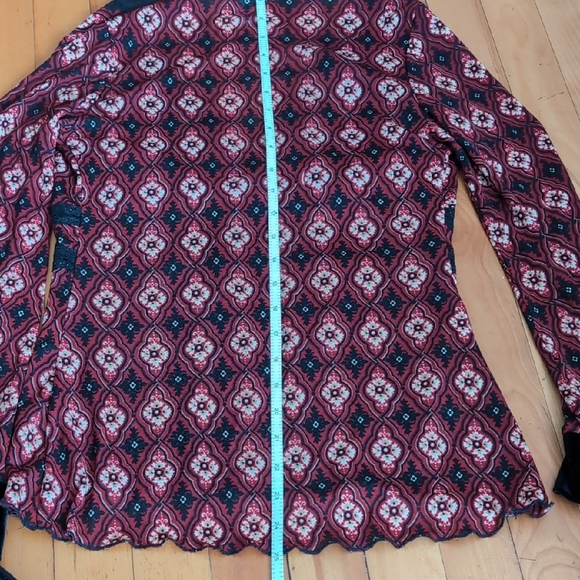 Vintage Black and BurgundGeometric V Neck Women's Top Lace And Velvet Trim Large - Picture 10 of 12